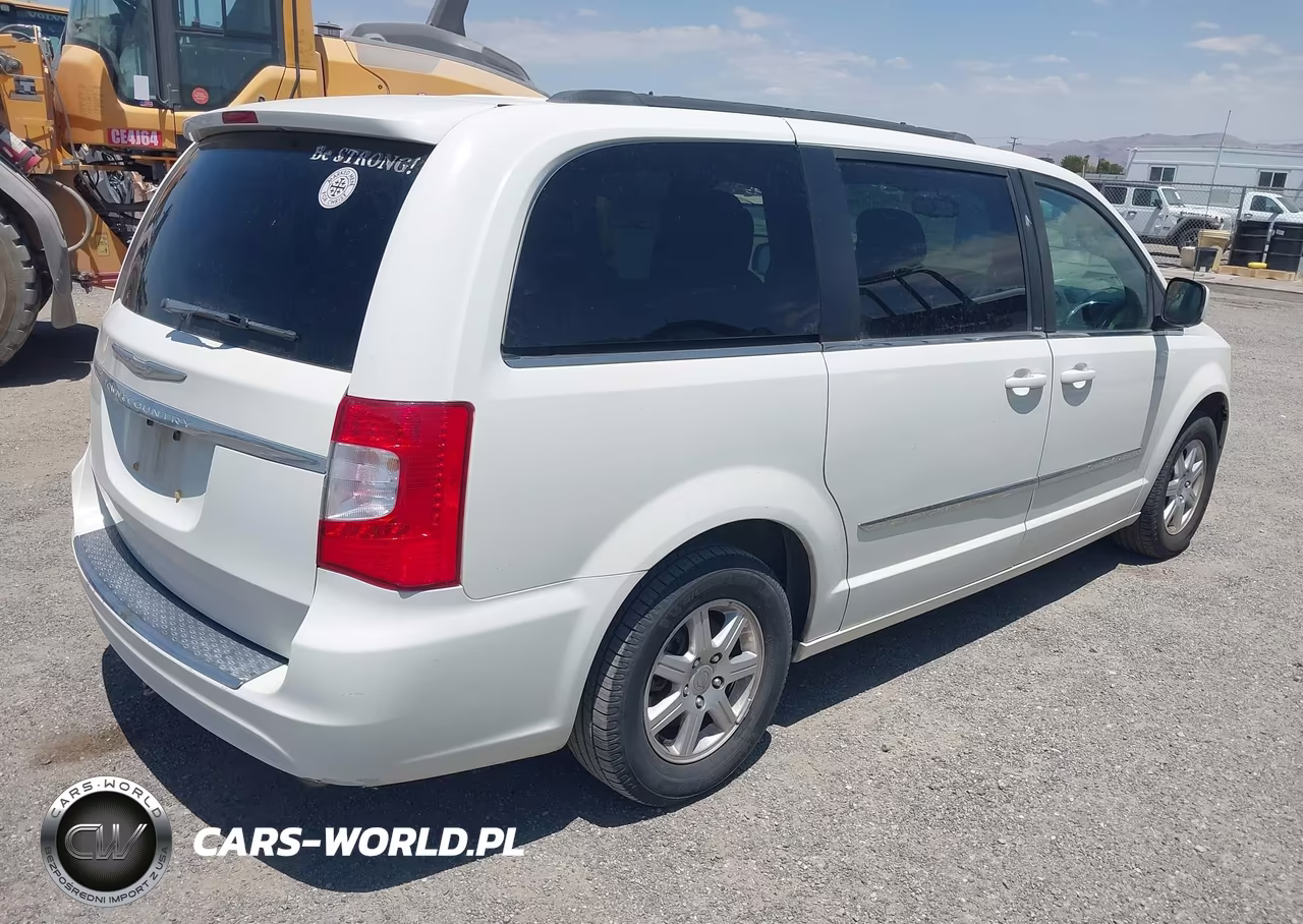 2012 Chrysler Town & Country Touring VIN:2C4RC1BG0CR244773 - 4