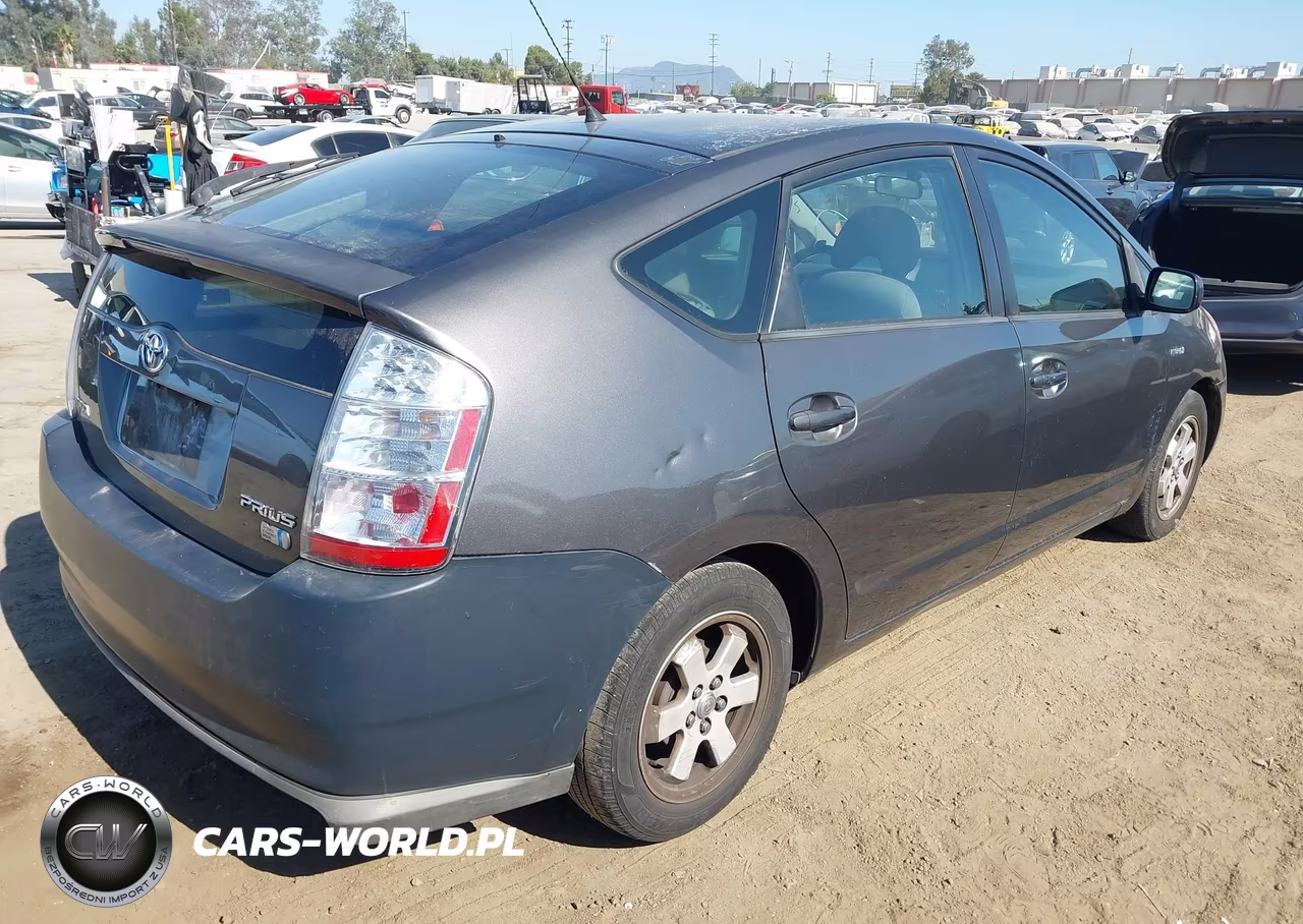 2008 Toyota Prius VIN:JTDKB20UX83328960 - 4