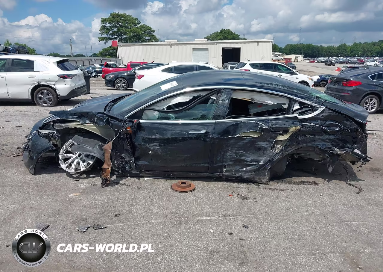 2018 Tesla Model 3 Long Range-Mid Range VIN:5YJ3E1EA1JF171249 - 12