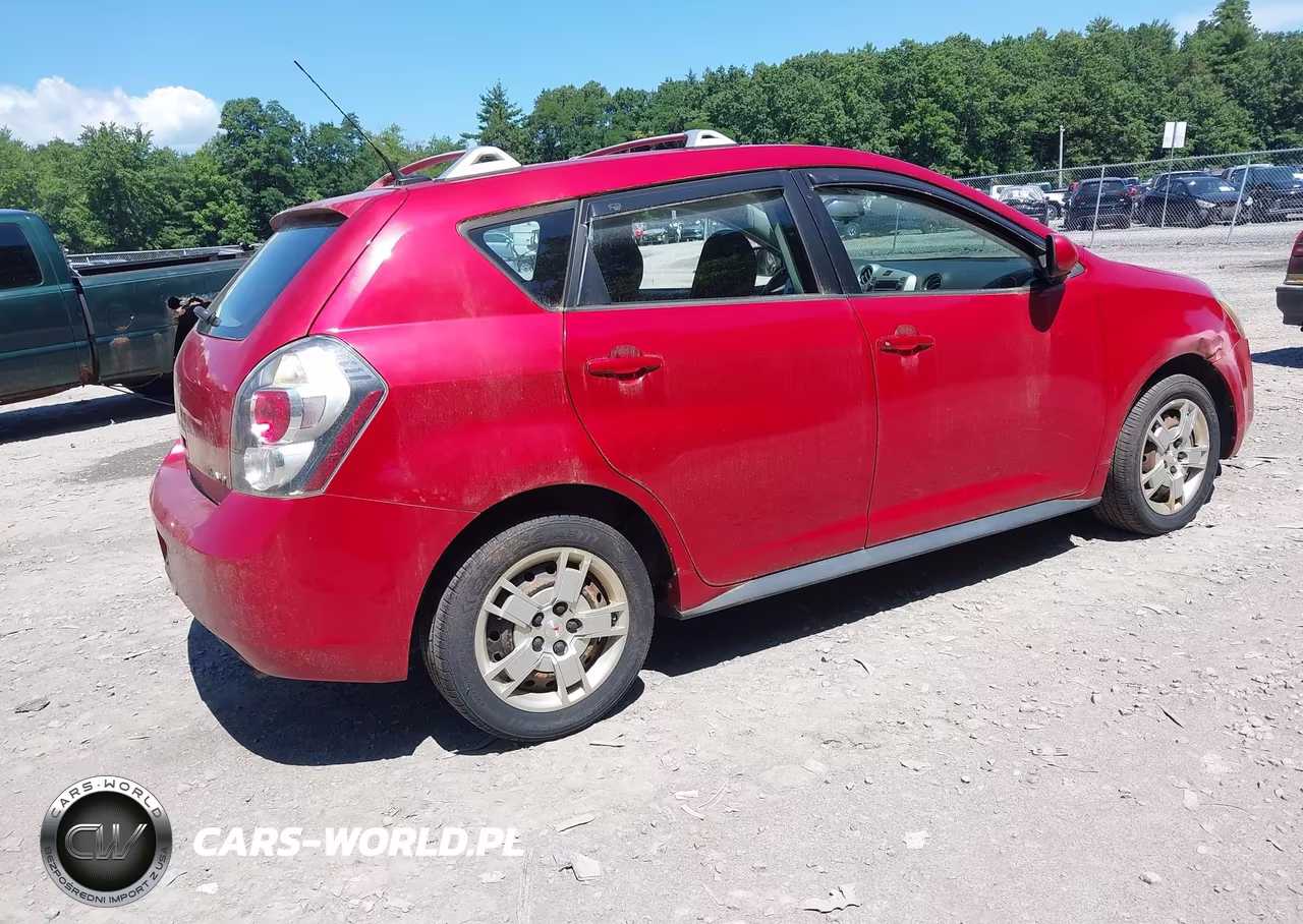 2010 Pontiac Vibe VIN:5Y2SM6E03AZ409891 - 4