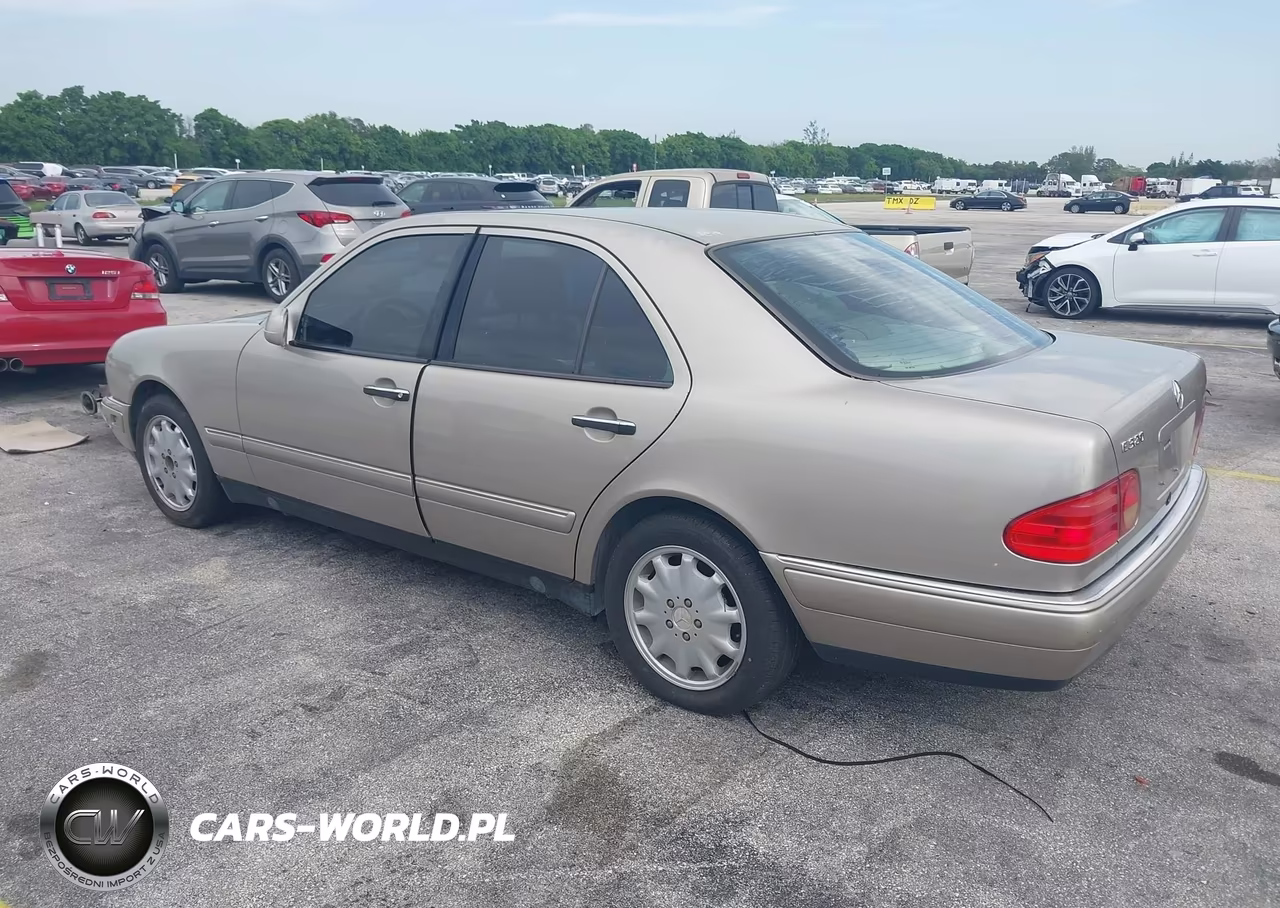1999 Mercedes-Benz E 320 VIN:WDBJF65H9XA930518 - 3