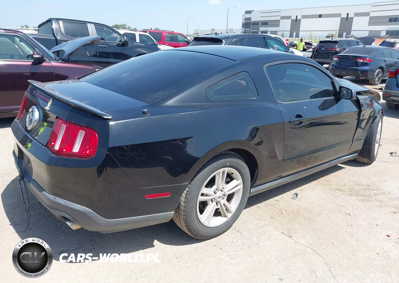 2012 Ford Mustang V6 VIN:1ZVBP8AM4C5276996 - 4