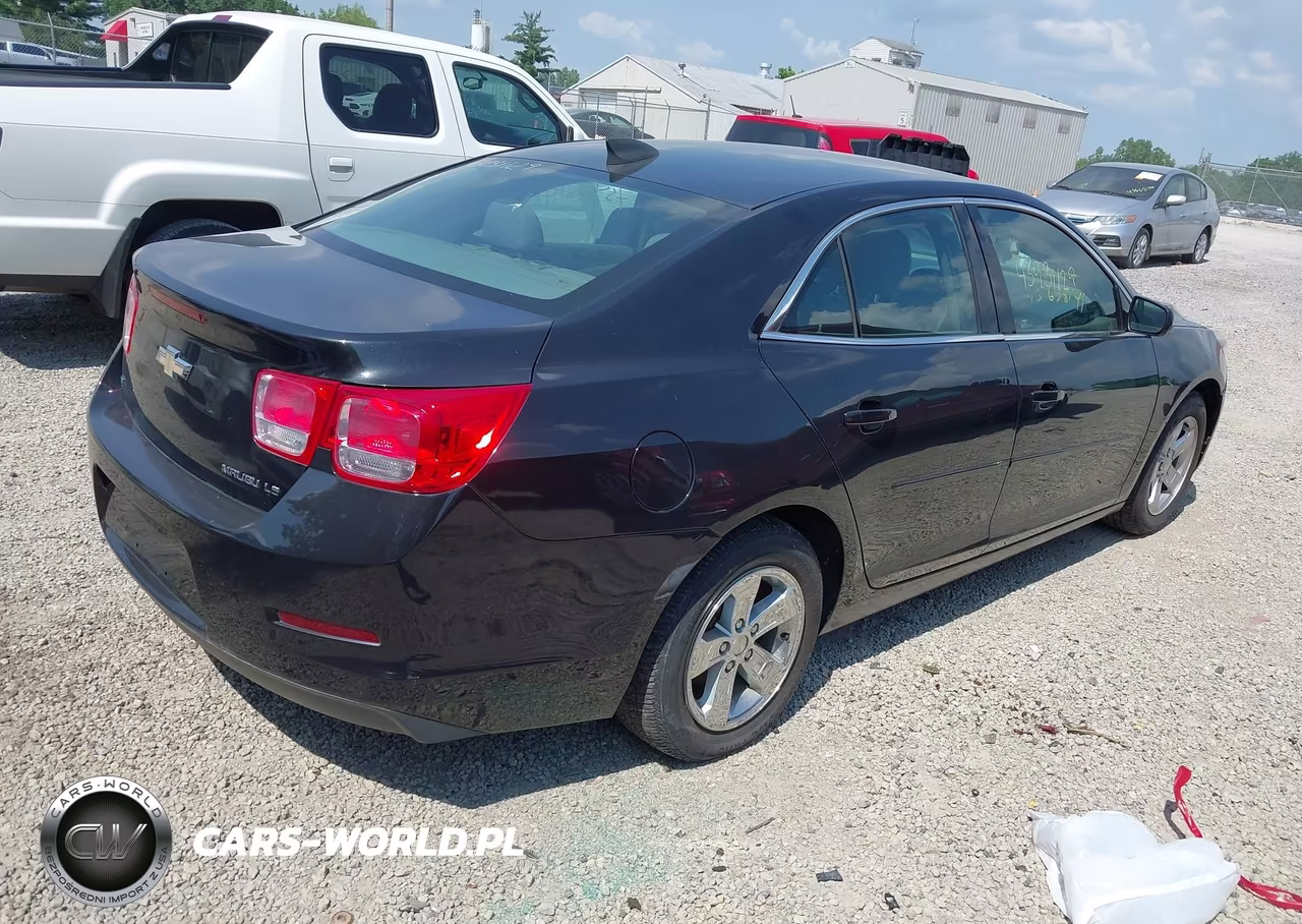 2015 Chevrolet Malibu 1Fl VIN:1G11A5SL0FF296805 - 4