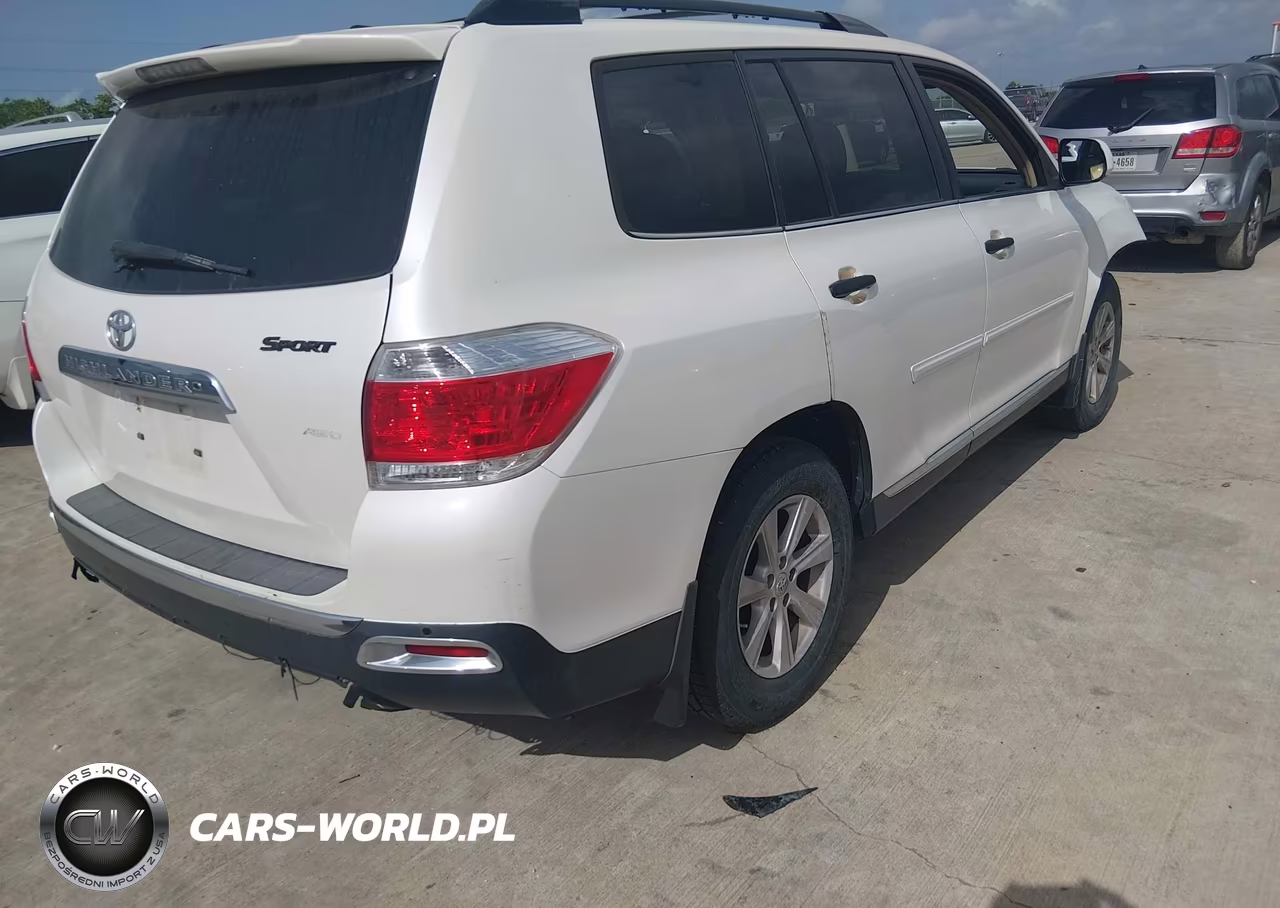 2013 Toyota Highlander Se V6 VIN:5TDZK3EH1DS134178 - 4