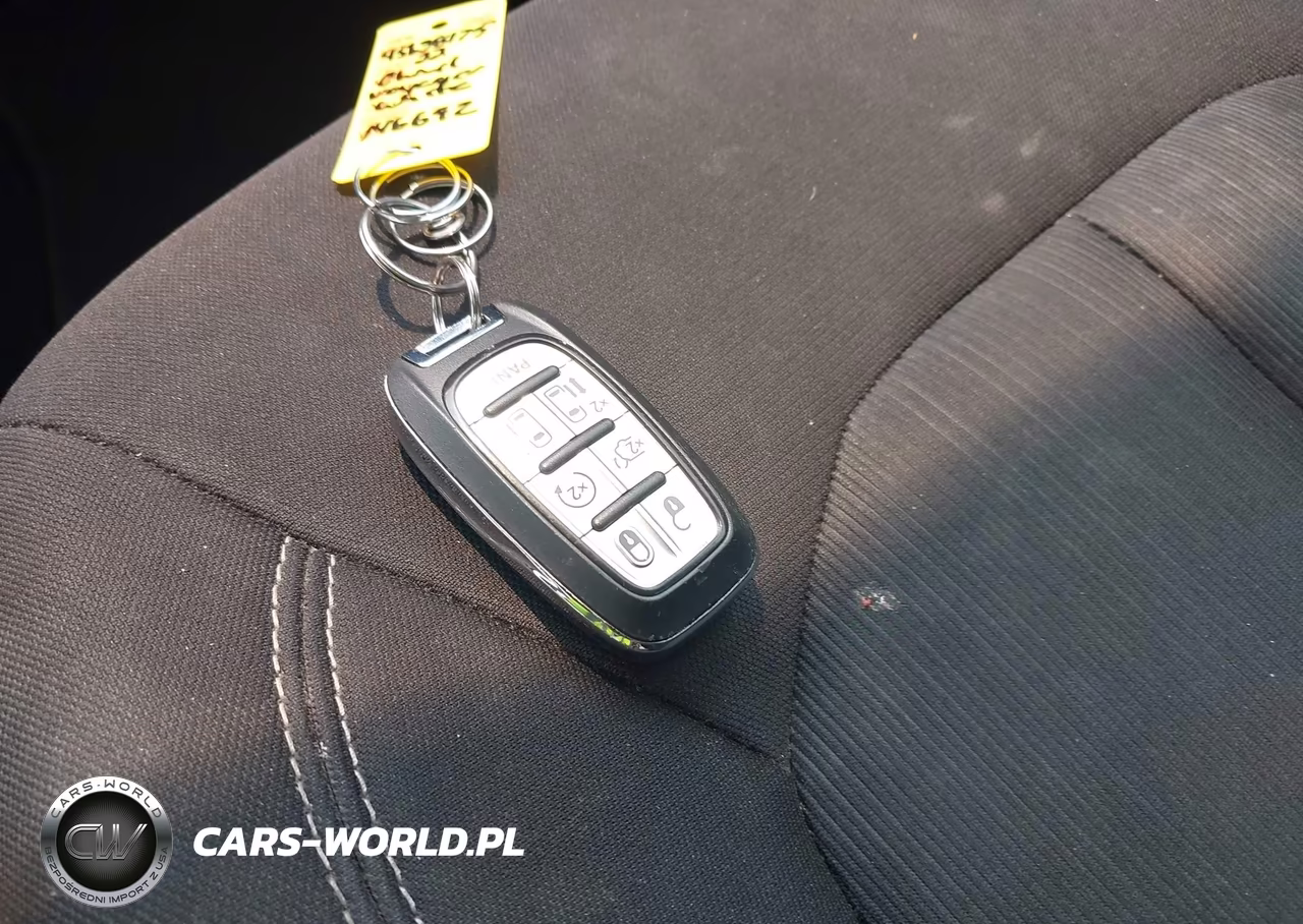 2022 Chrysler Voyager Lx VIN:2C4RC1CG1NR146692 - 11