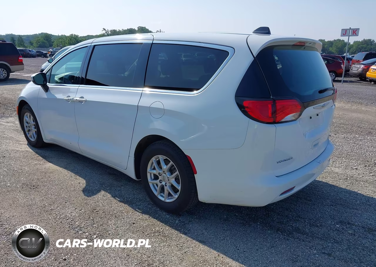 2022 Chrysler Voyager Lx VIN:2C4RC1CG1NR146692 - 3