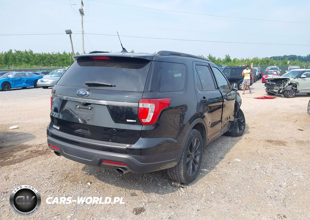 2018 Ford Explorer Xlt VIN:1FM5K8DH8JGC61881 - 4