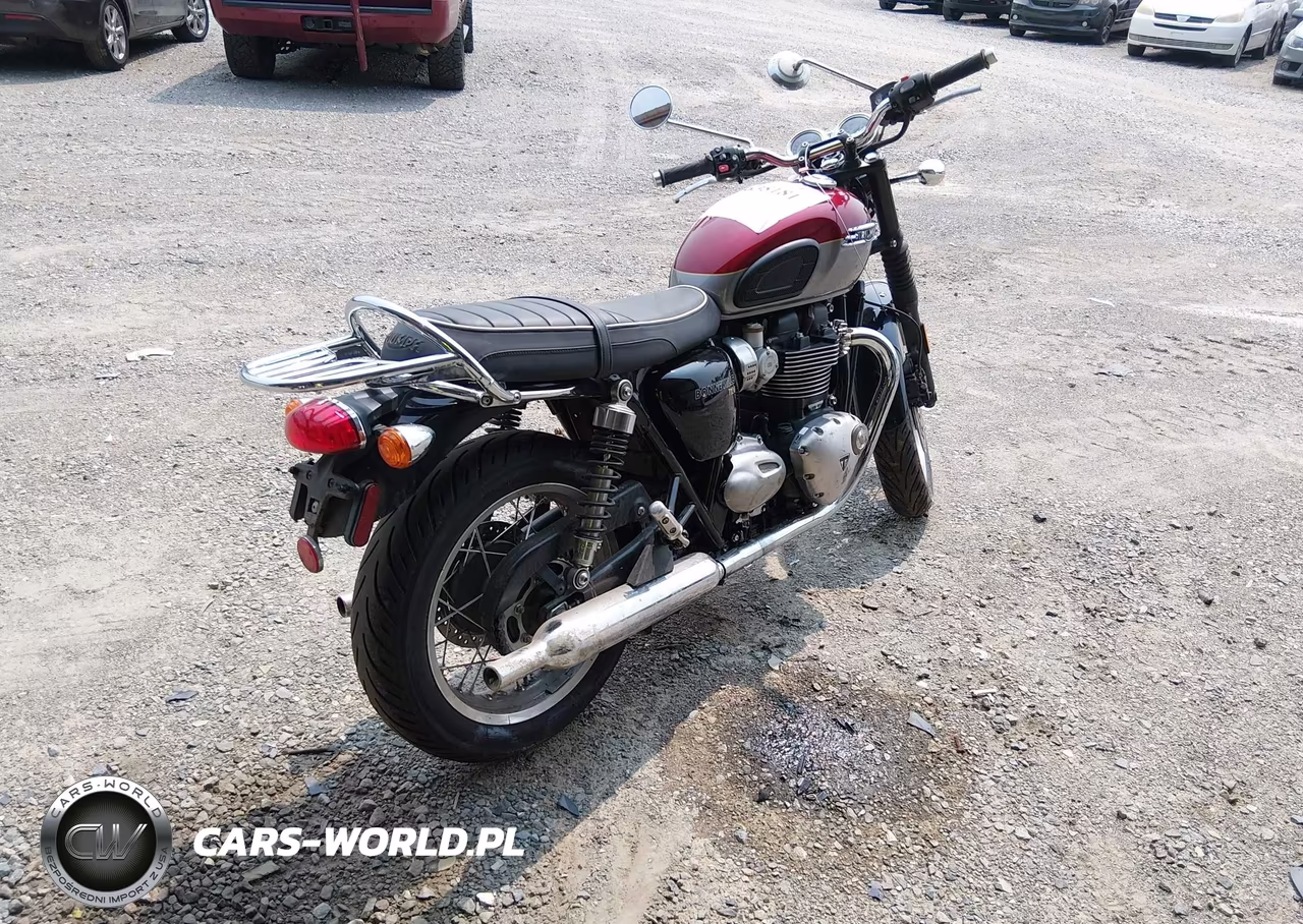 2023 Triumph Motorcycle Bonneville T120-Black VIN:SMTD40HL9PTBC4152 - 4