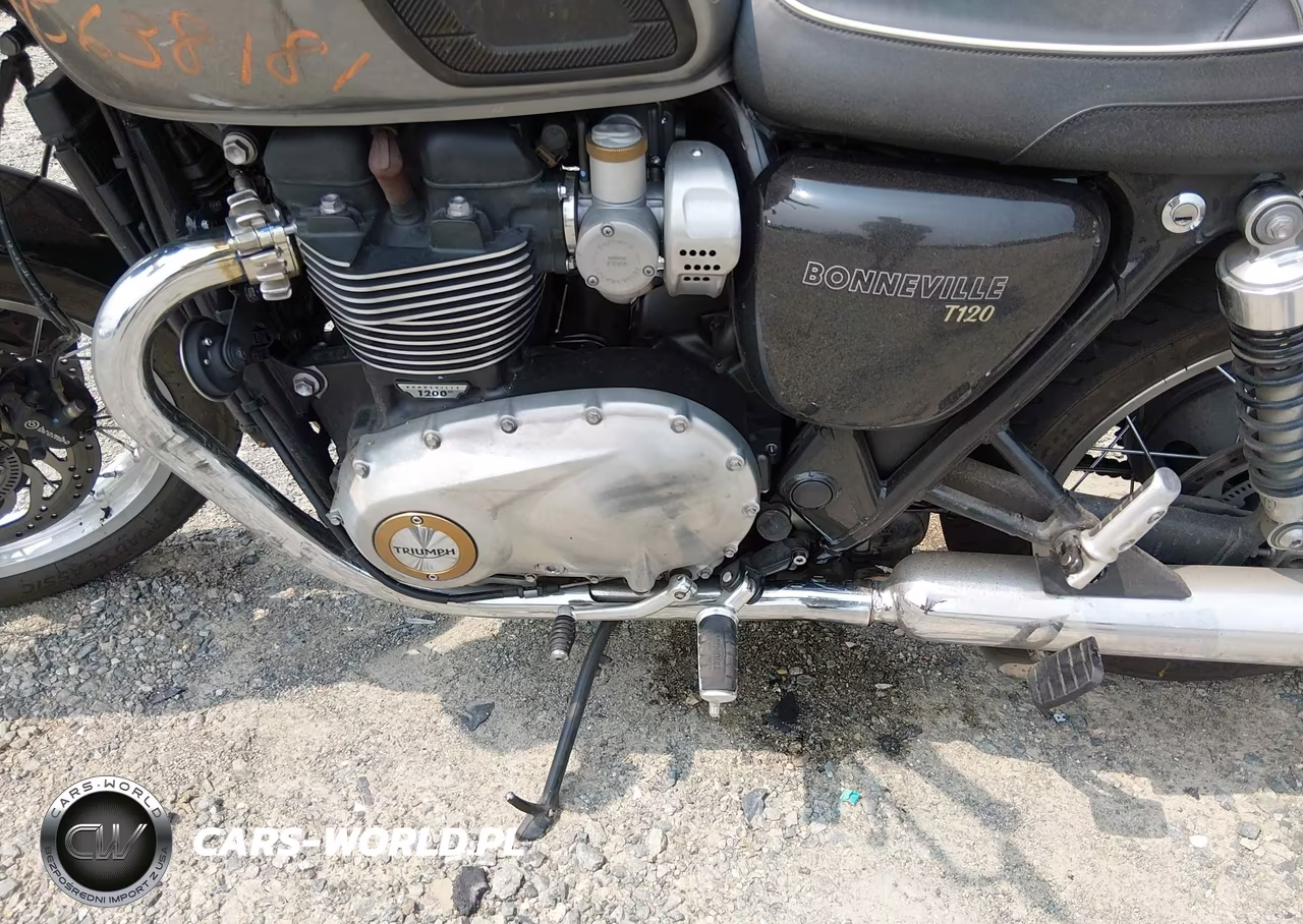 2023 Triumph Motorcycle Bonneville T120-Black VIN:SMTD40HL9PTBC4152 - 9