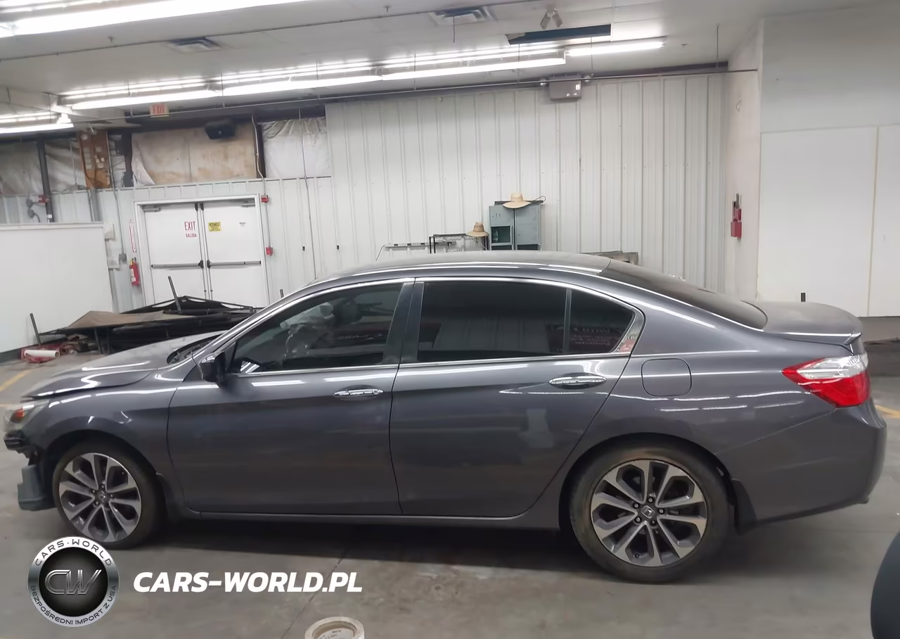 2015 Honda Accord Sport VIN:1HGCR2F50FA222740 - 14