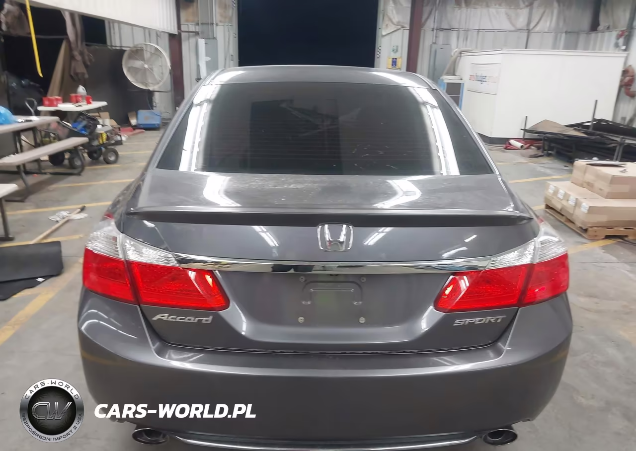 2015 Honda Accord Sport VIN:1HGCR2F50FA222740 - 16