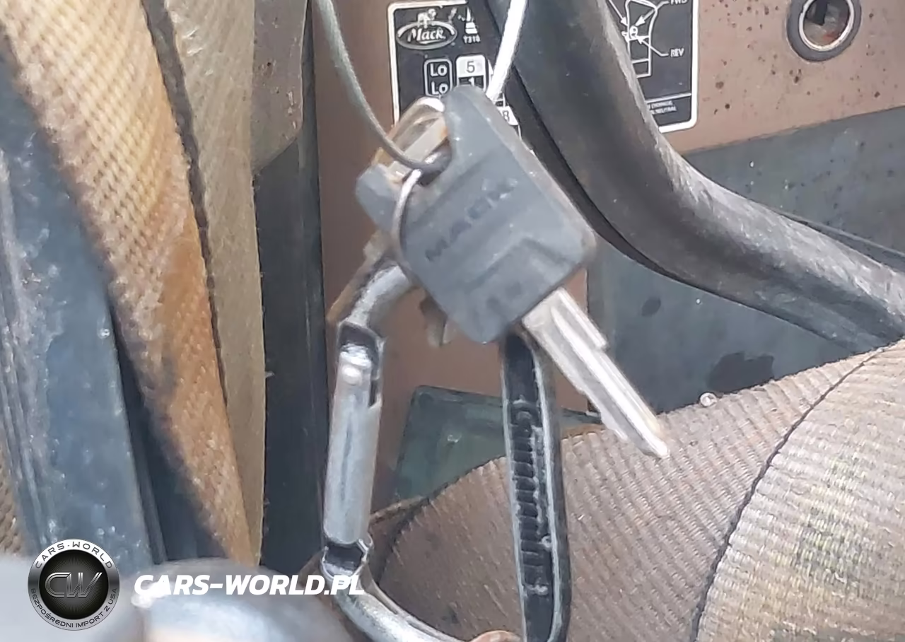2015 Mack 700 Gu700 VIN:1M1AX09YXFM024185 - 11