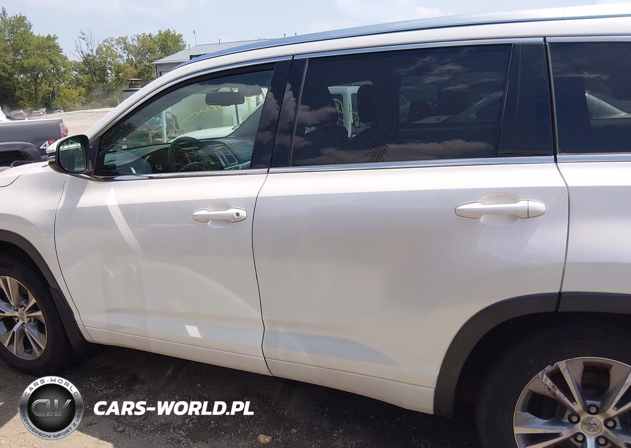 2015 Toyota Highlander Xle V6 VIN:5TDJKRFH0FS076663 - 14