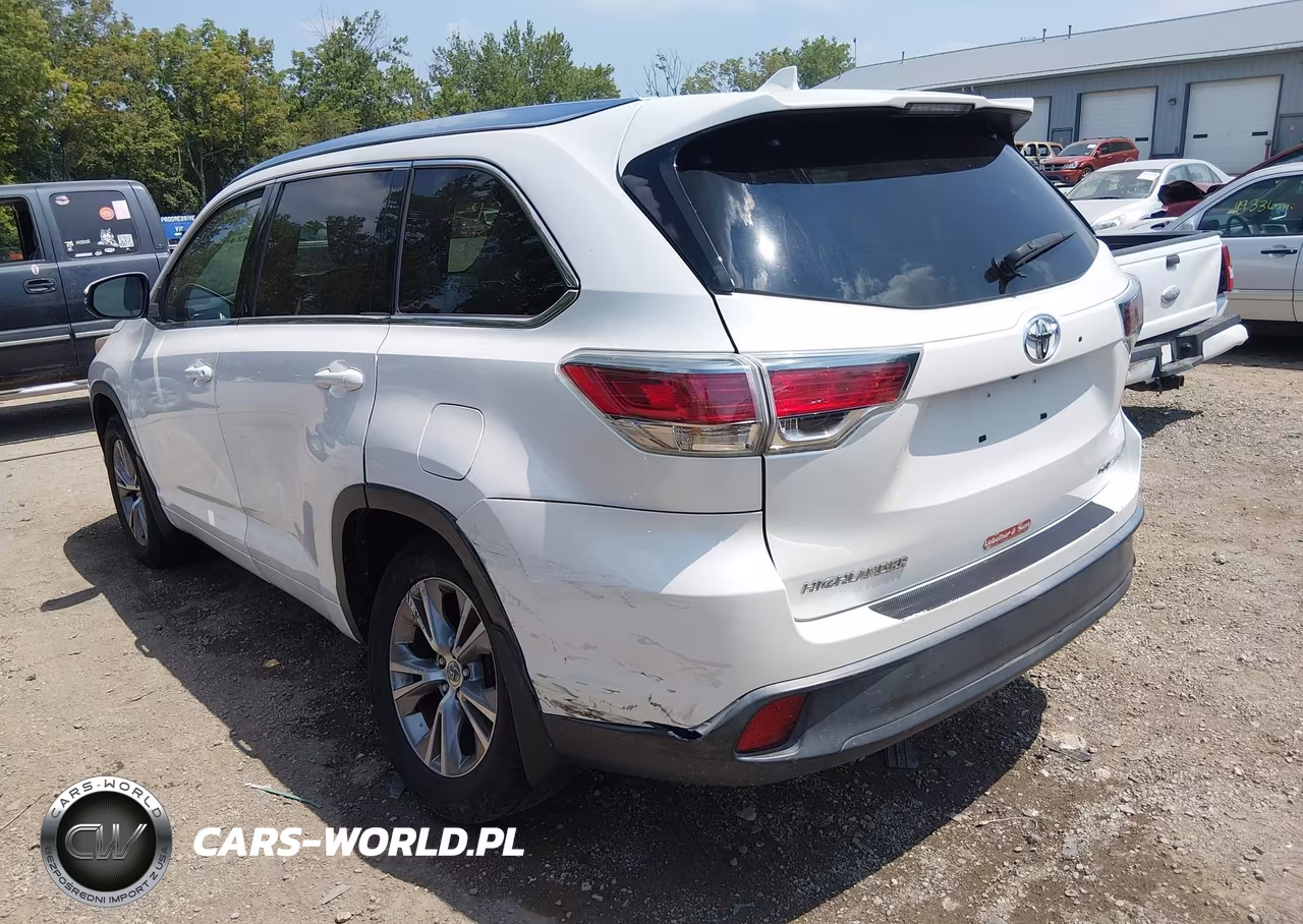 2015 Toyota Highlander Xle V6 VIN:5TDJKRFH0FS076663 - 3