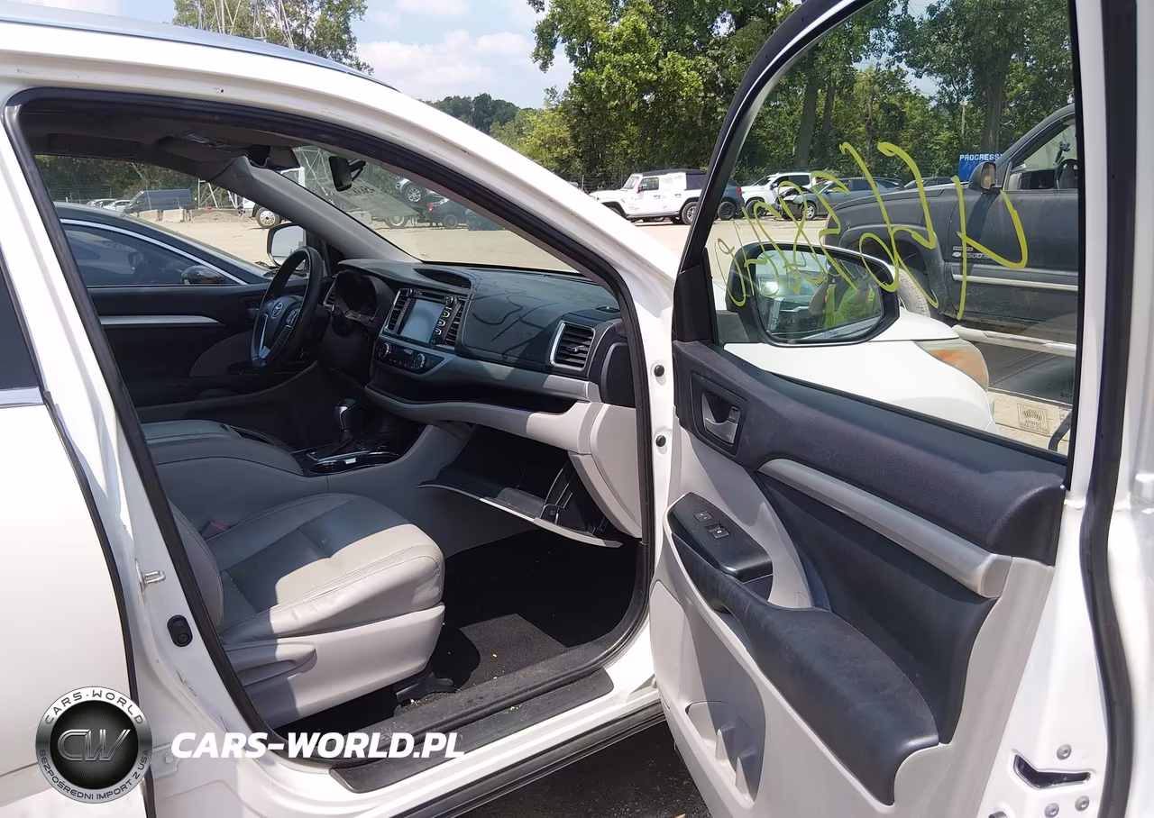 2015 Toyota Highlander Xle V6 VIN:5TDJKRFH0FS076663 - 5
