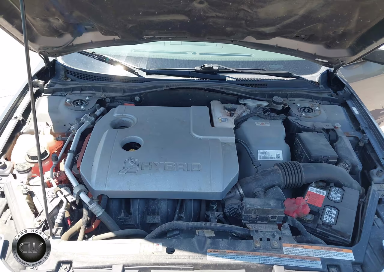 2012 Ford Fusion Hybrid VIN:3FADP0L32CR173385 - 10