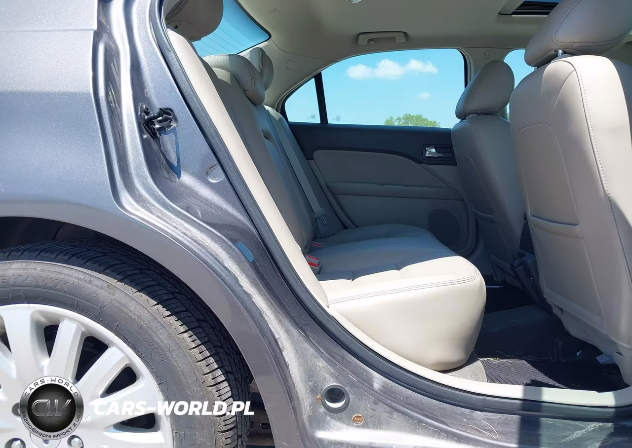 2012 Ford Fusion Hybrid VIN:3FADP0L32CR173385 - 8