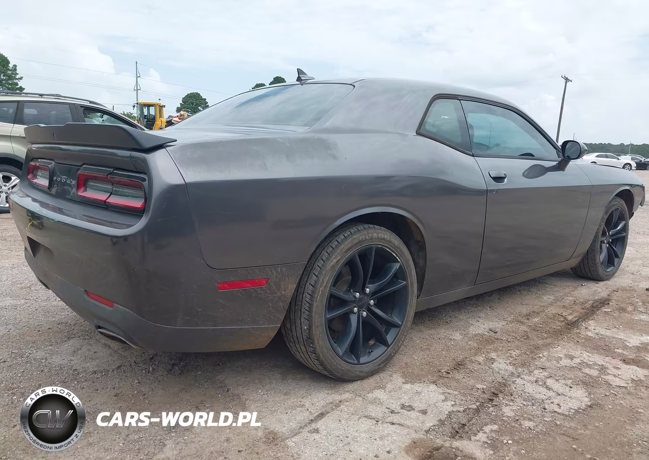 2016 Dodge Challenger Sxt VIN:2C3CDZAG8GH344901 - 4