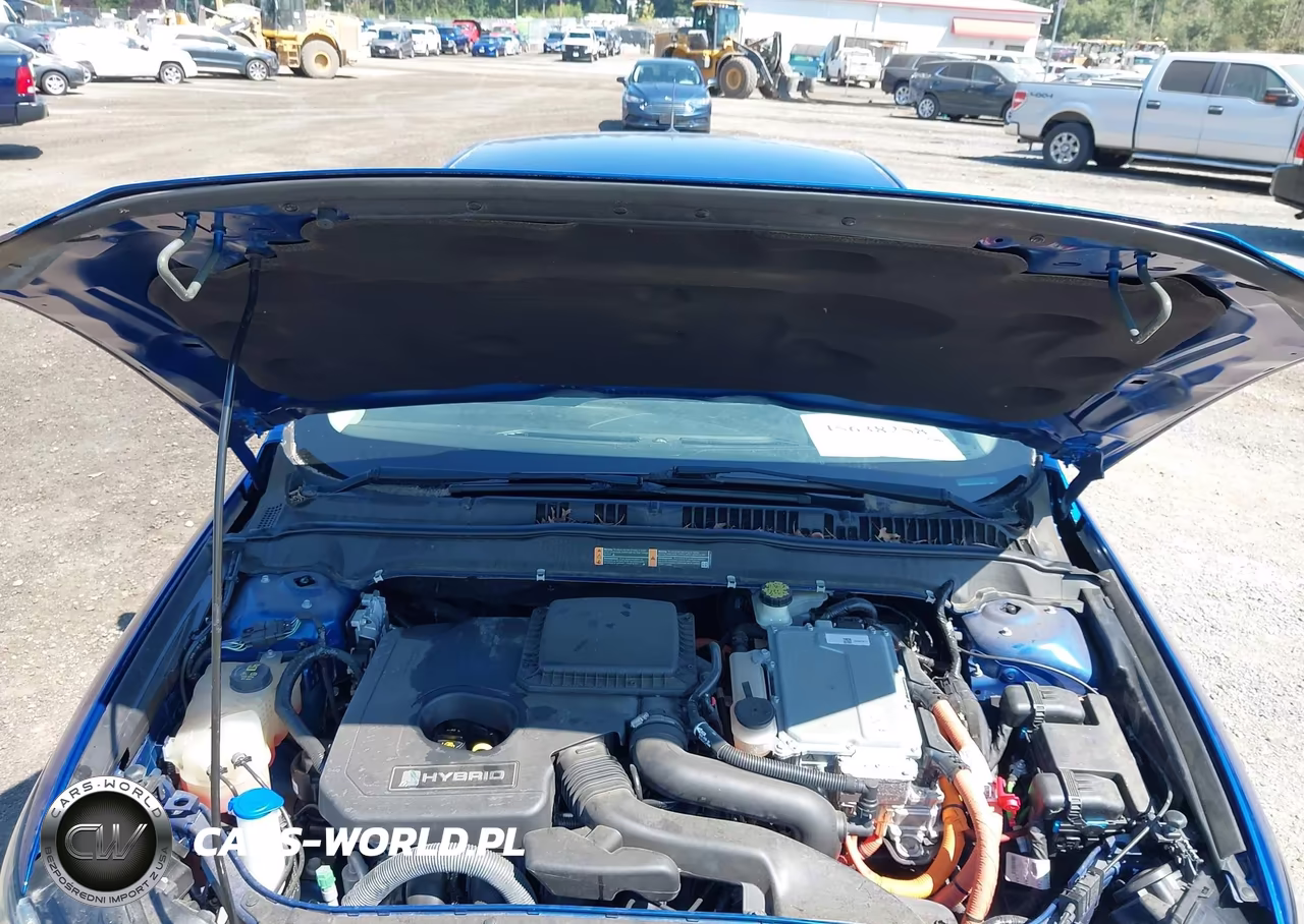 2018 Ford Fusion Hybrid S VIN:3FA6P0UU7JR122851 - 10