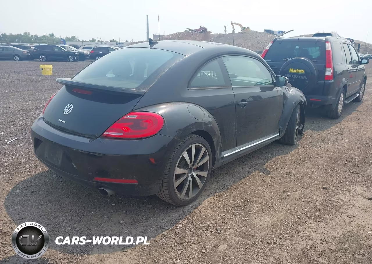 2012 Volkswagen Beetle 2.0T Turbo VIN:3VWVA7AT0CM665998 - 4