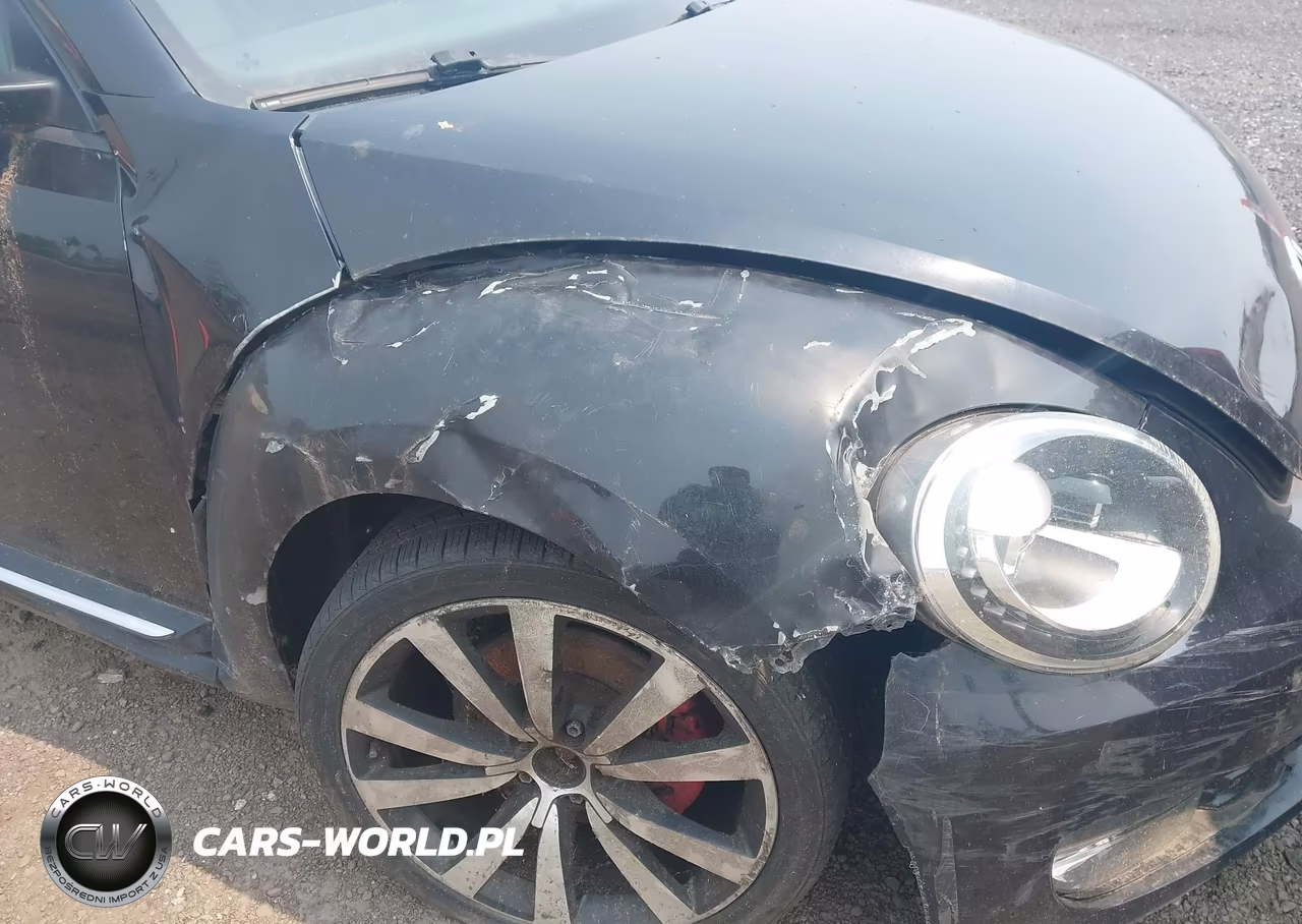 2012 Volkswagen Beetle 2.0T Turbo VIN:3VWVA7AT0CM665998 - 6