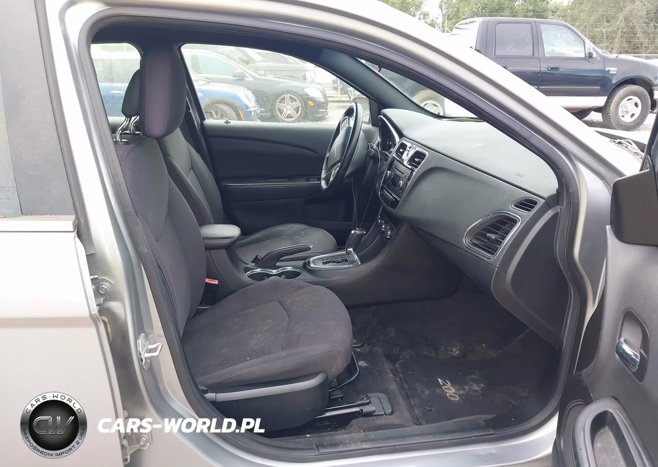 2014 Chrysler 200 Touring VIN:1C3CCBBG9EN120002 - 5