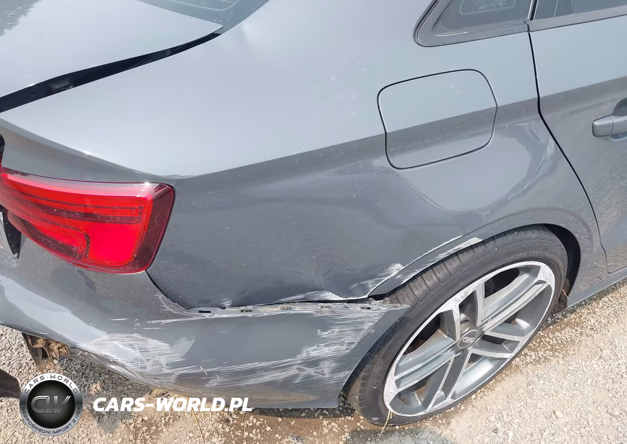 2018 Audi A3 2.0T Premium VIN:WAUB8GFF2J1038375 - 17