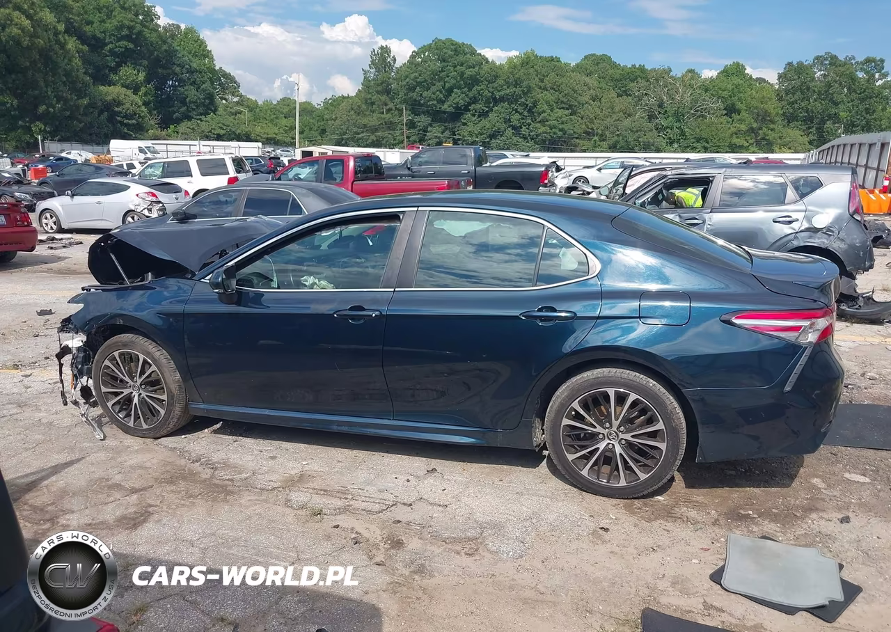 2018 Toyota Camry Se VIN:4T1B11HK8JU518588 - 13