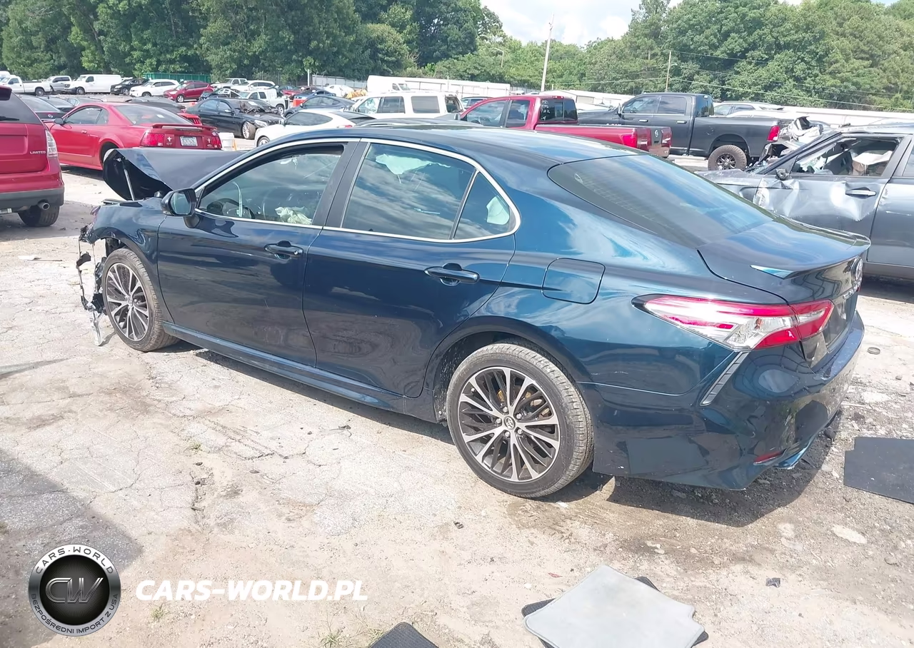 2018 Toyota Camry Se VIN:4T1B11HK8JU518588 - 3