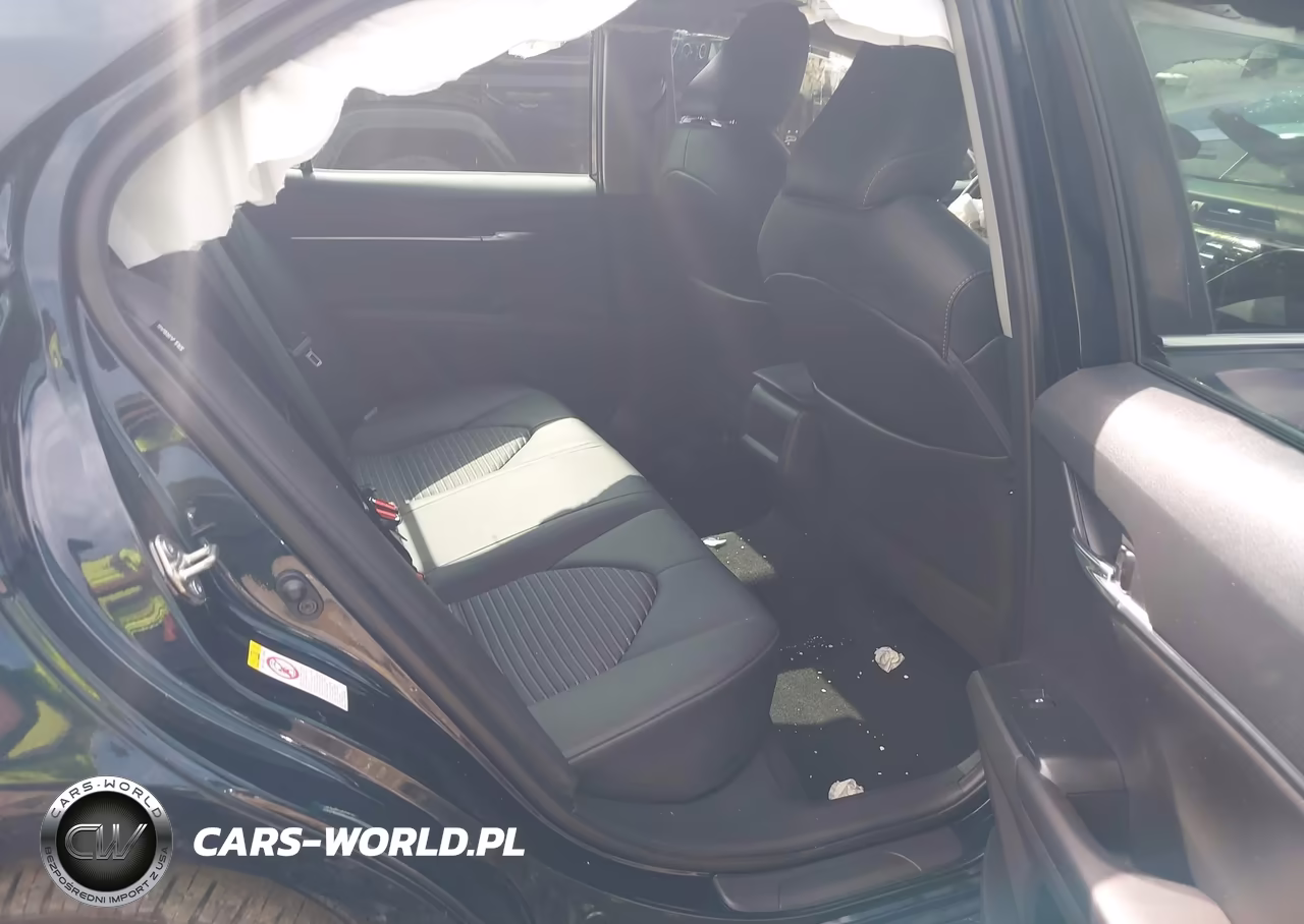 2018 Toyota Camry Se VIN:4T1B11HK8JU518588 - 8