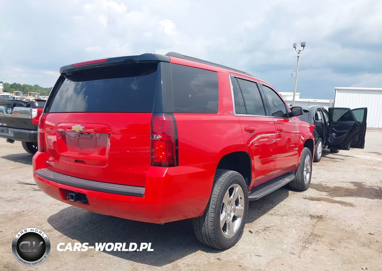 2017 Chevrolet Tahoe Lt VIN:1GNSCBKC2HR137328 - 4