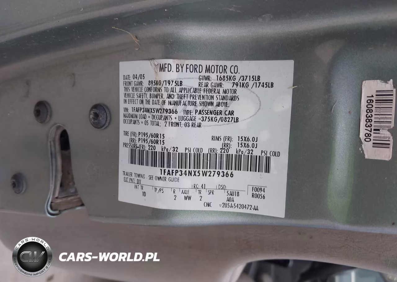 2005 Ford Focus Zx4 VIN:1FAFP34NX5W279366 - 9