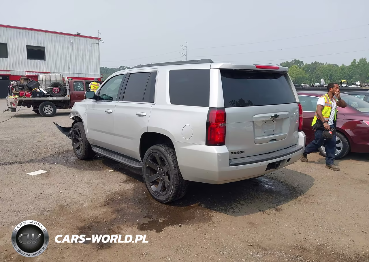 2017 Chevrolet Tahoe Lt VIN:1GNSKBKC0HR183310 - 3