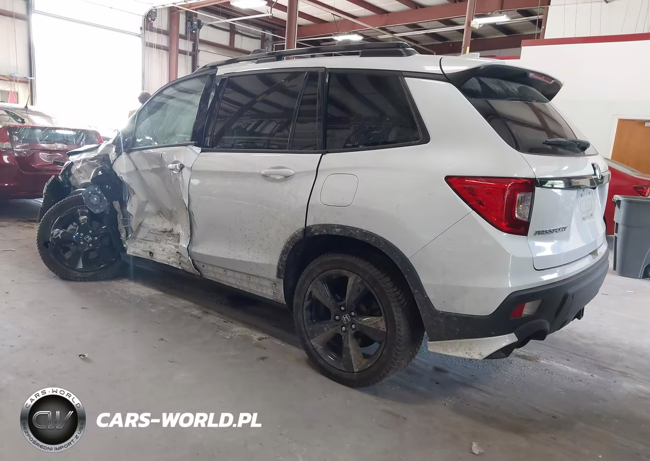 2020 Honda Passport Awd Elite VIN:5FNYF8H01LB000888 - 3