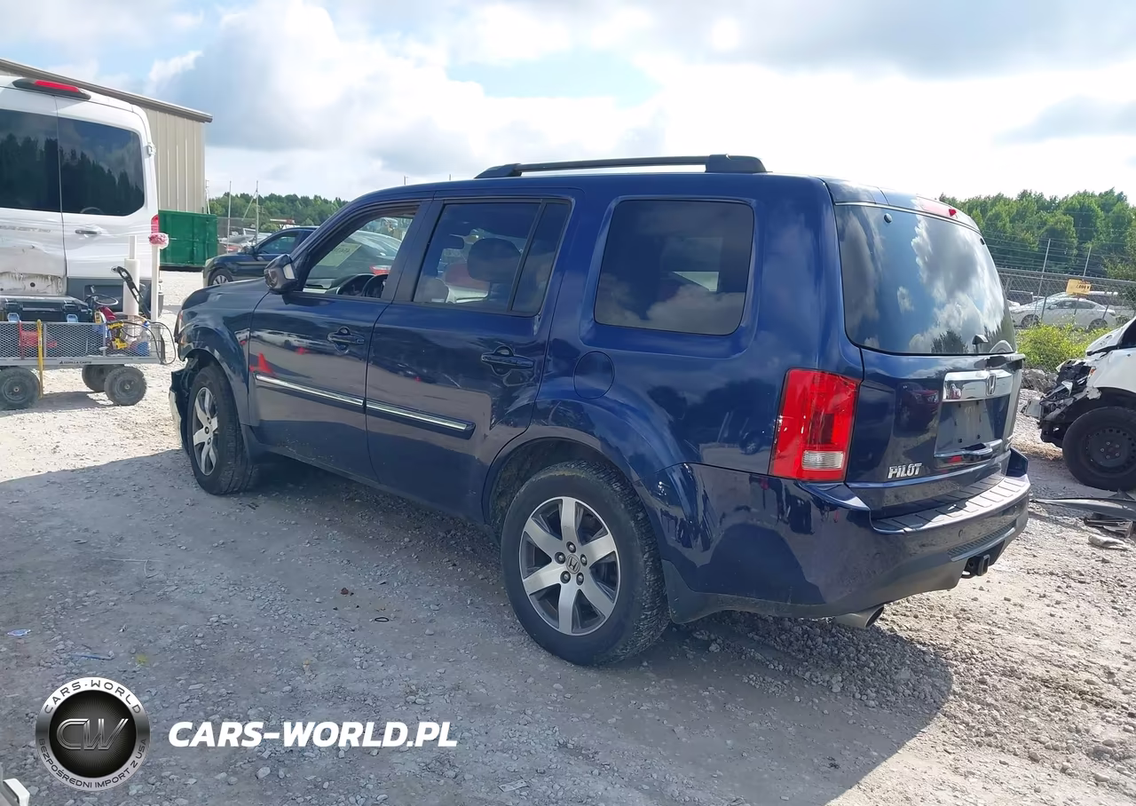 2013 Honda Pilot Touring VIN:5FNYF4H99DB063424 - 3