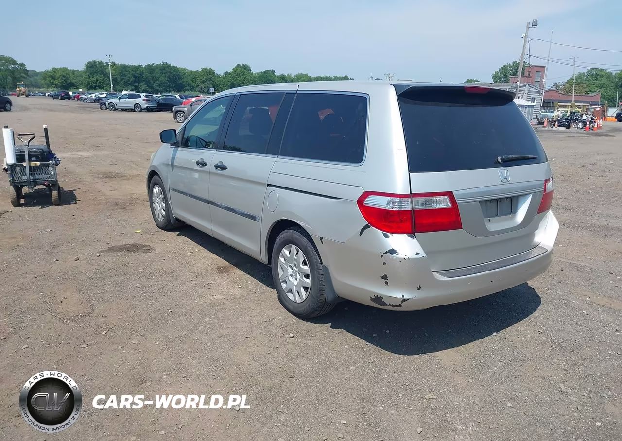 2005 Honda Odyssey Lx VIN:5FNRL38225B103693 - 3