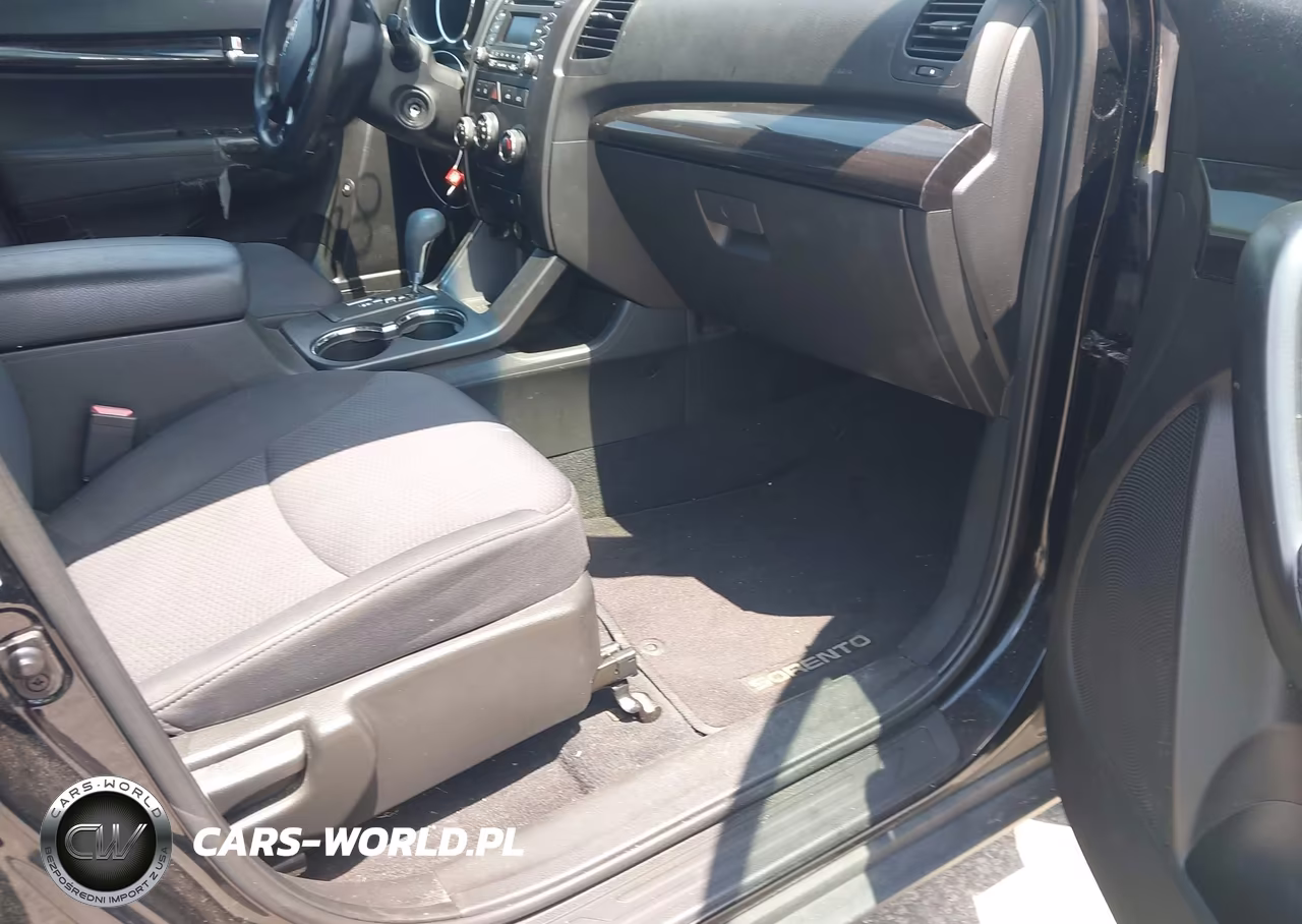 2011 Kia Sorento Lx VIN:5XYKT4A11BG134060 - 5