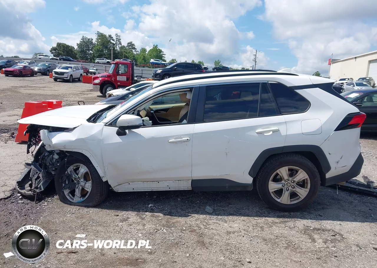 2021 Toyota Rav4 Xle VIN:2T3W1RFV3MC167387 - 14