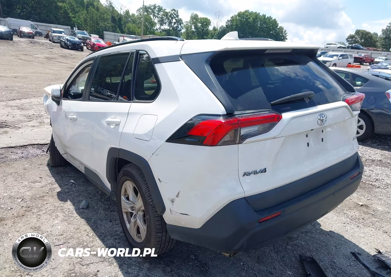 2021 Toyota Rav4 Xle VIN:2T3W1RFV3MC167387 - 3