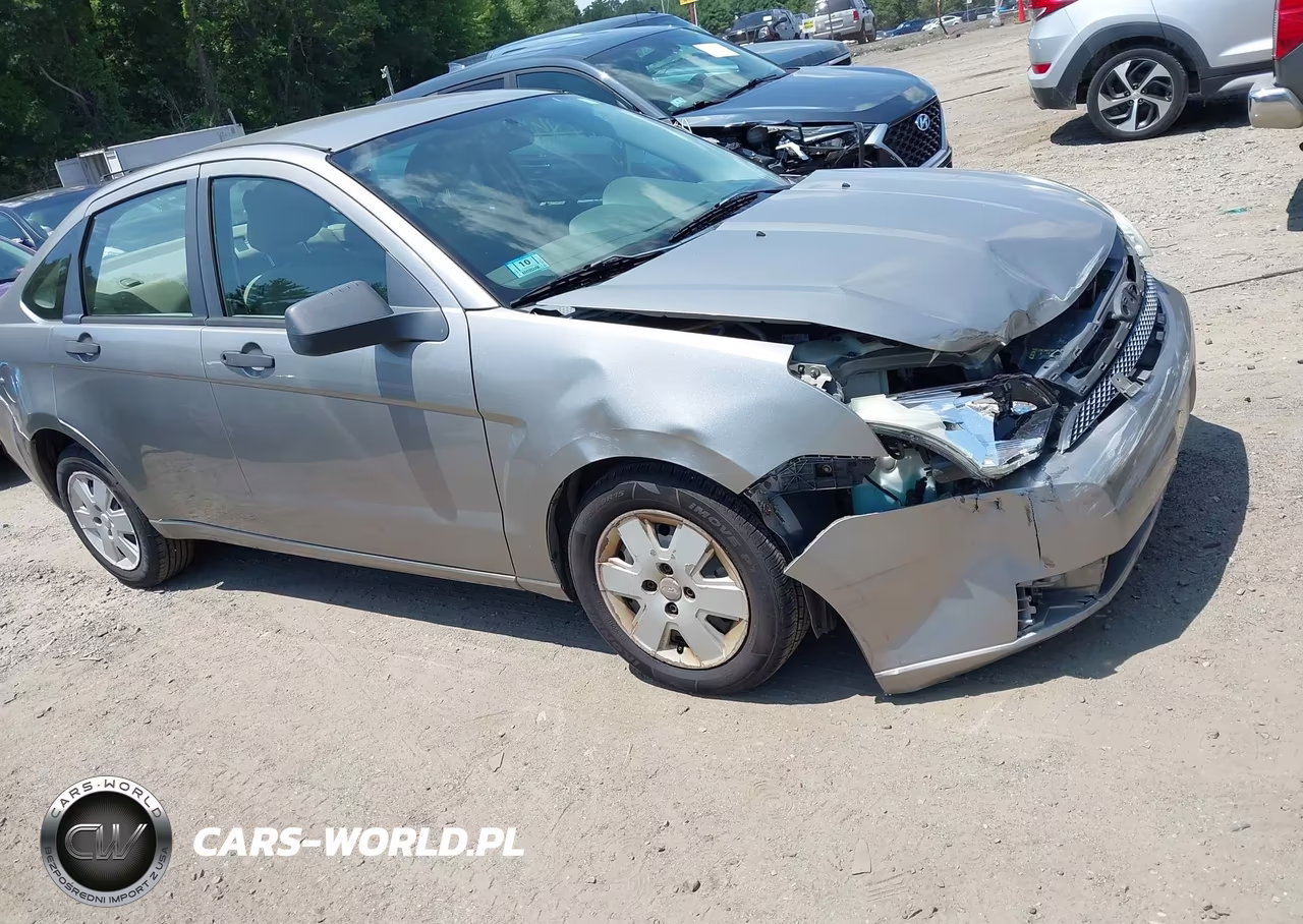2008 Ford Focus S VIN:1FAHP34N88W236965 - 1