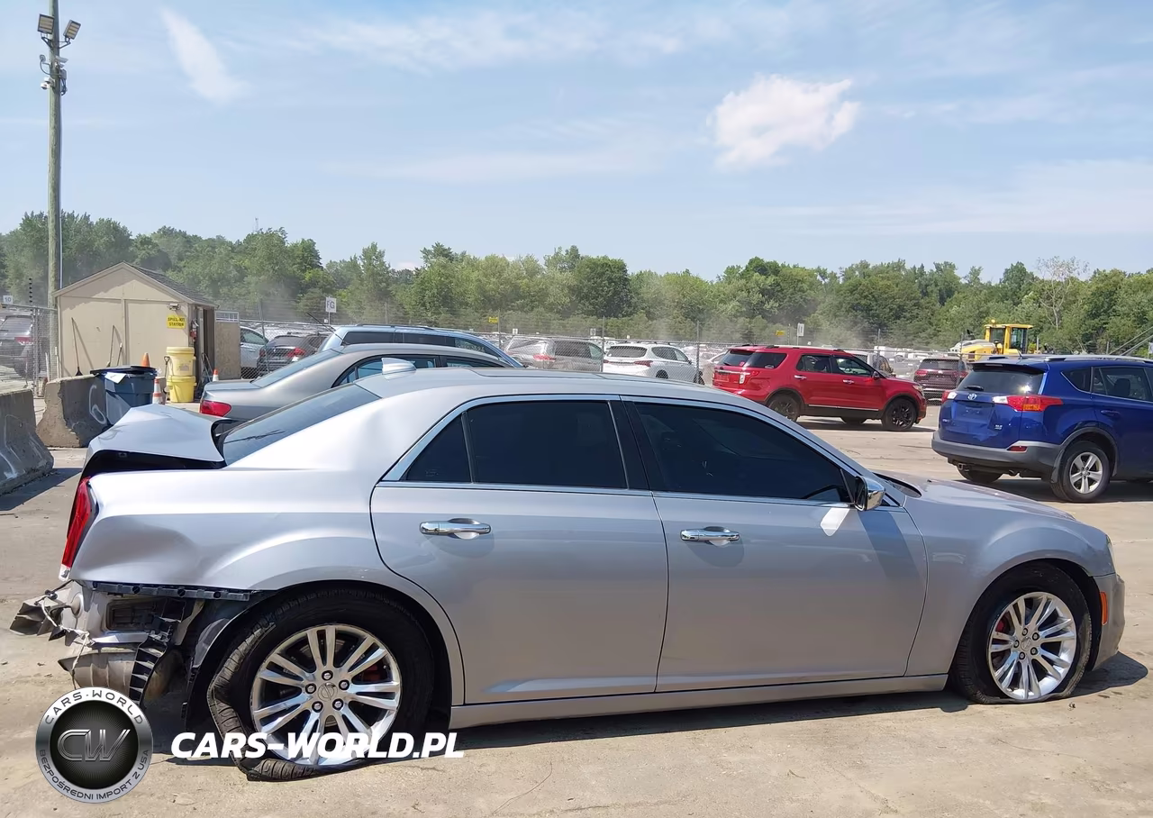 2017 Chrysler 300C VIN:2C3CCAEG5HH549690 - 14