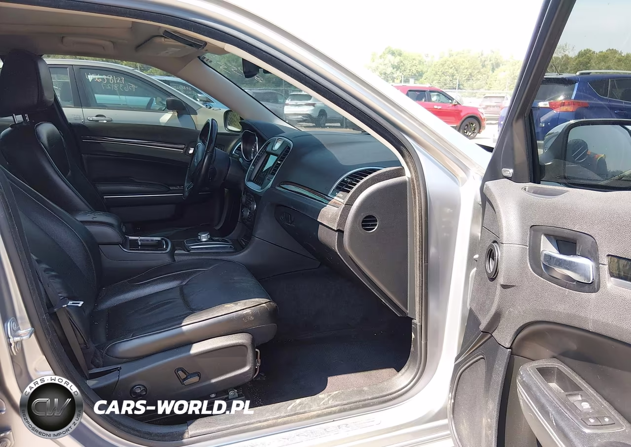 2017 Chrysler 300C VIN:2C3CCAEG5HH549690 - 5