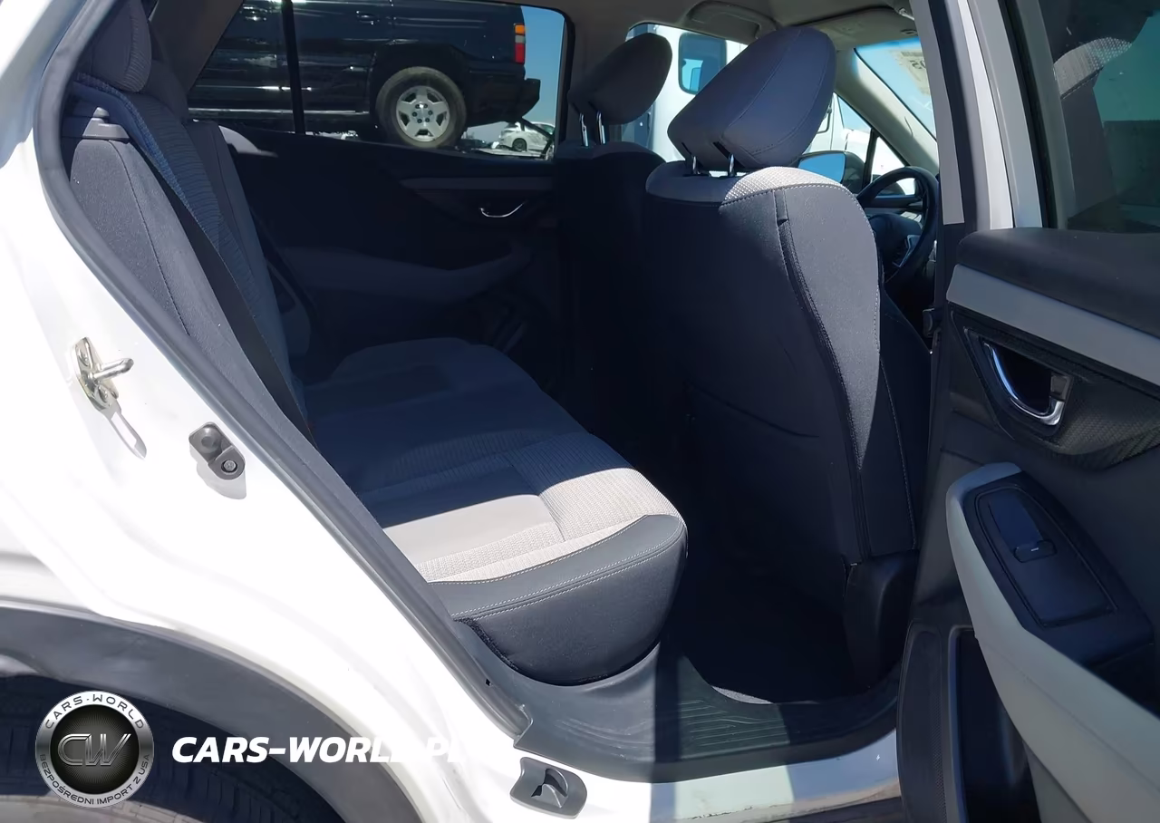 2020 Subaru Outback Premium VIN:4S4BTACC0L3167274 - 8