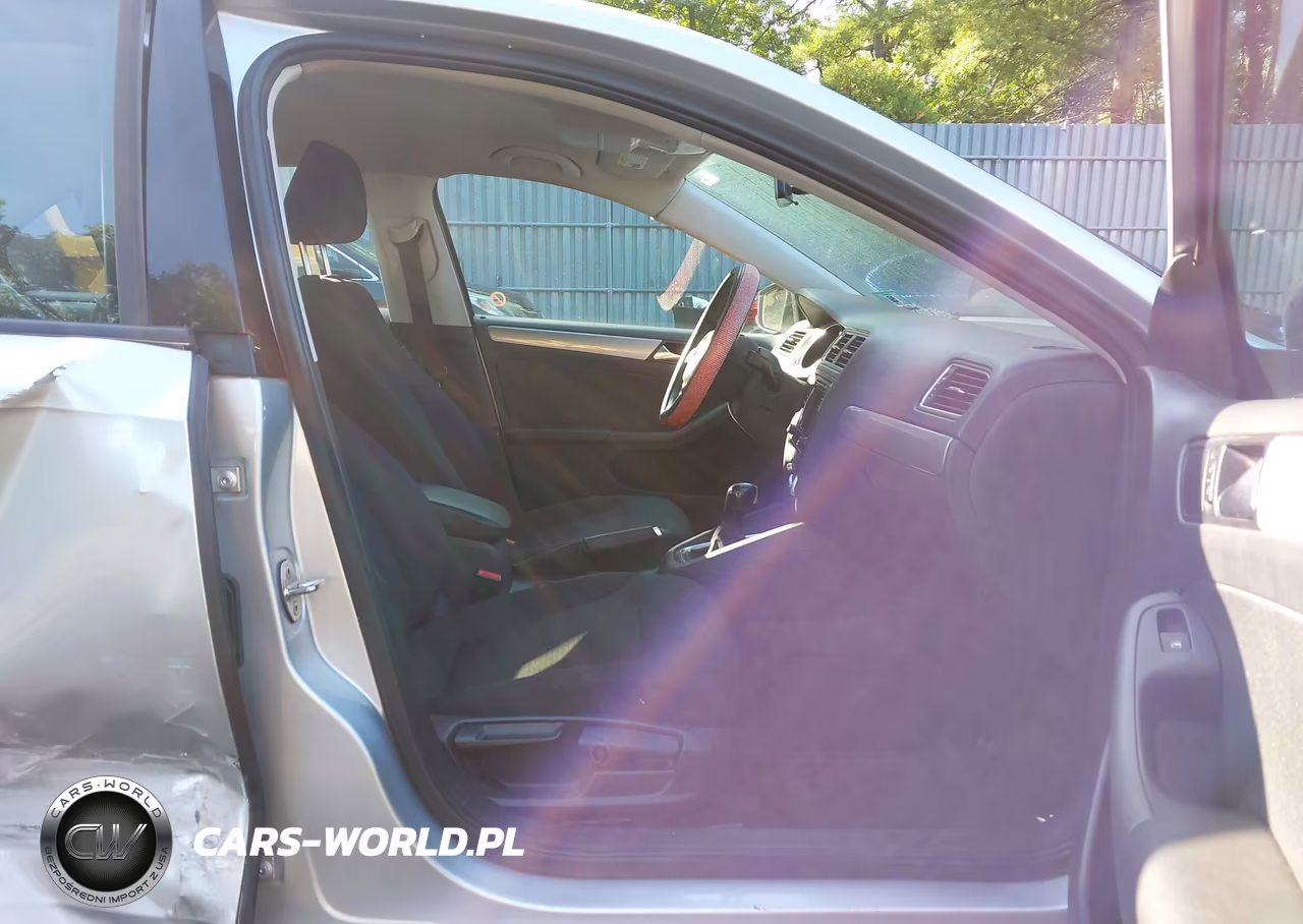 2016 Volkswagen Jetta 1.4T Se VIN:3VWD67AJ9GM289979 - 5