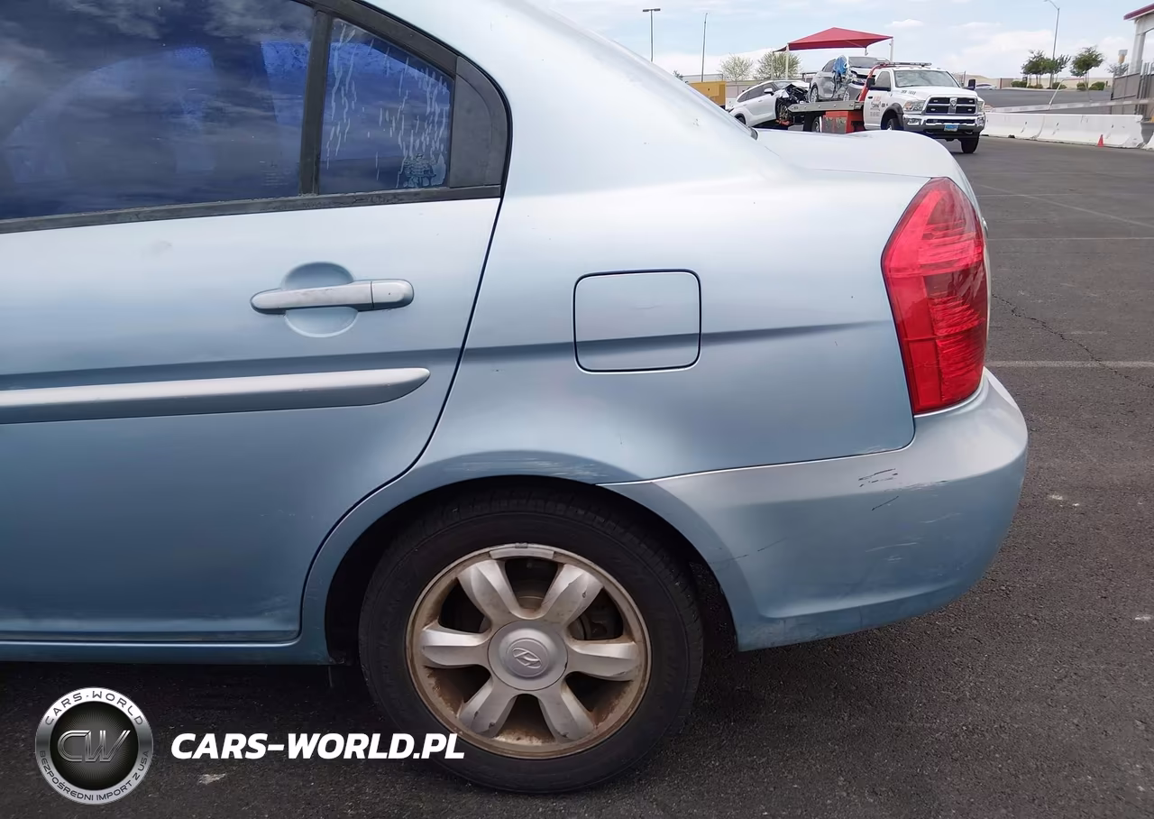 2006 Hyundai Accent Gls VIN:KMHCN46C06U007972 - 13