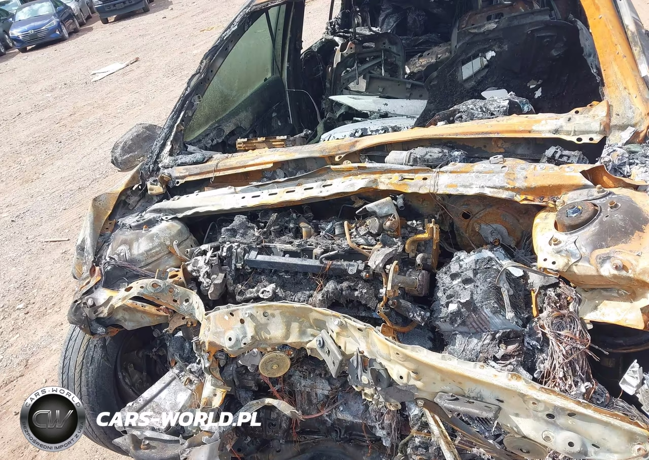 2020 Toyota Camry Se VIN:4T1G11AK6LU502795 - 10