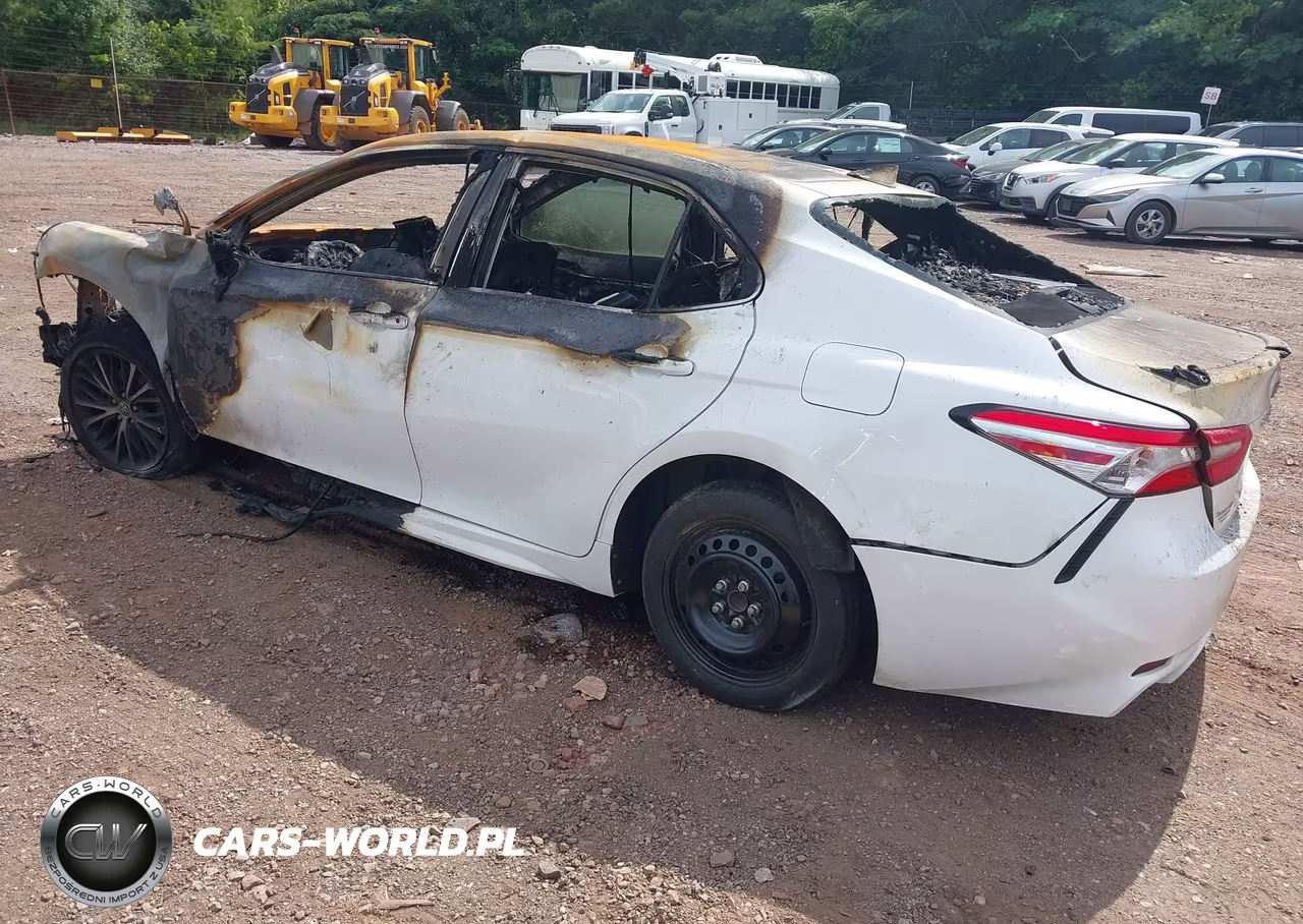 2020 Toyota Camry Se VIN:4T1G11AK6LU502795 - 3