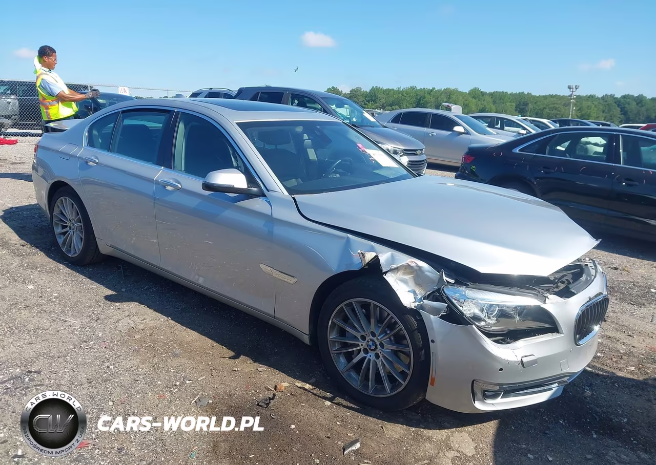 2014 BMW 750I – zdjęcie 1 z 16