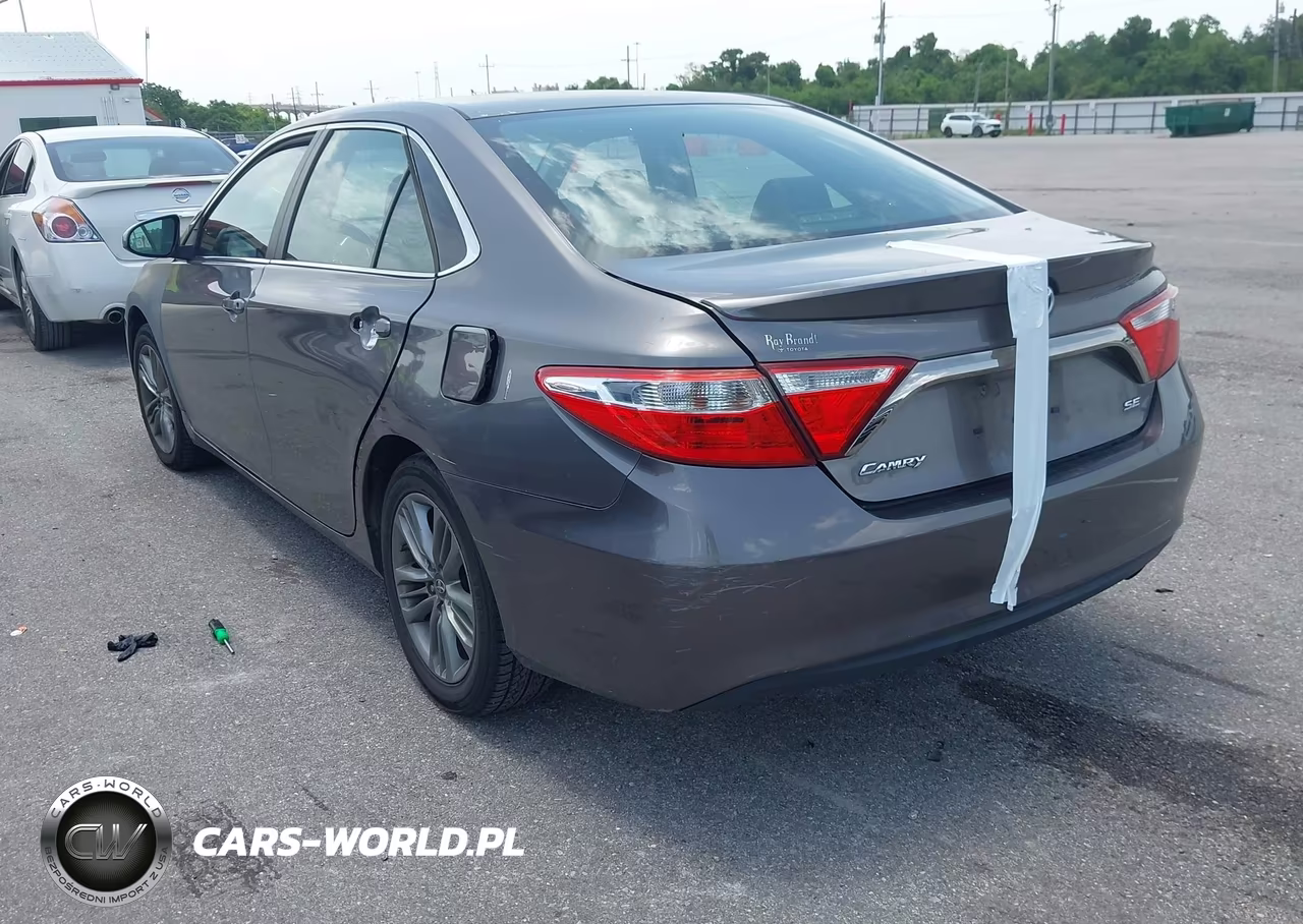 2017 Toyota Camry Se VIN:4T1BF1FK3HU285024 - 3
