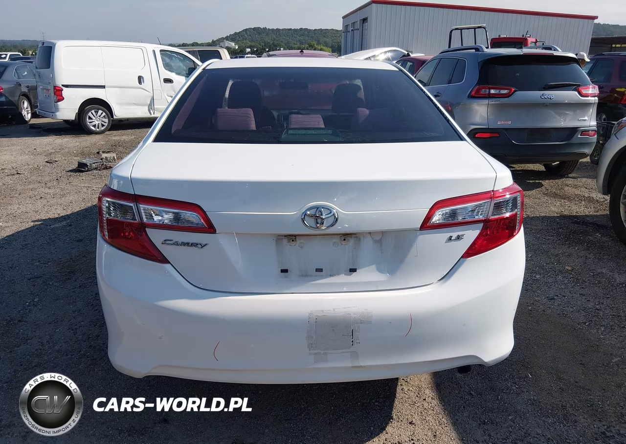 2013 Toyota Camry Le VIN:4T1BF1FK3DU205893 - 16